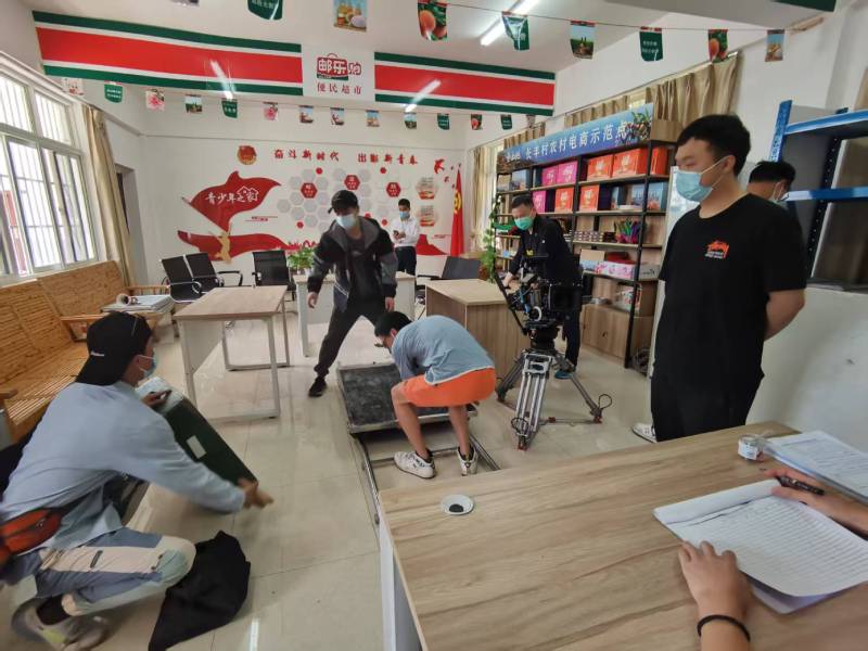 呼图壁县广告片拍摄公司：极简主义践行者，少即是多的视觉哲学